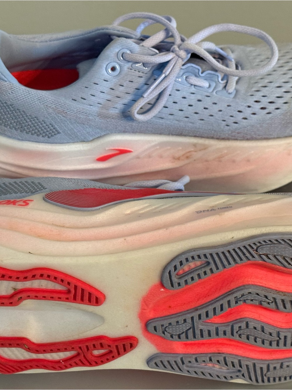 Brooks Glycerin Max in blue heron and diva pink